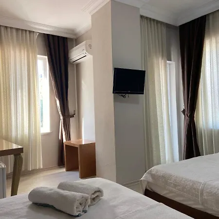 Hotell Derin 3*
