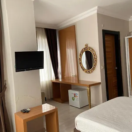 Derin Hotell