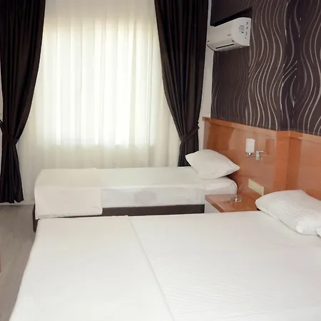 Hotell Derin 3*